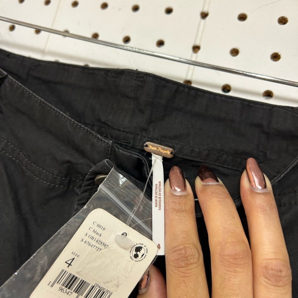 Free People The Thing Is Low Rise Utility Black Cargo Pants - Picture 5 of 6